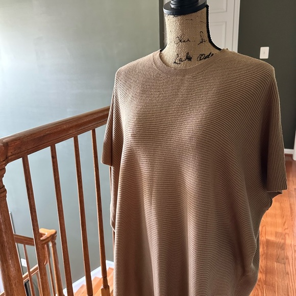 Michael Kors❤️ Sweater Poncho w/Faux Fur Collar~Sz~Med~Dark Carmel Color NWT - Picture 7 of 8